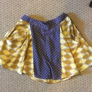 Adorable print skirt yellow purple/blue small